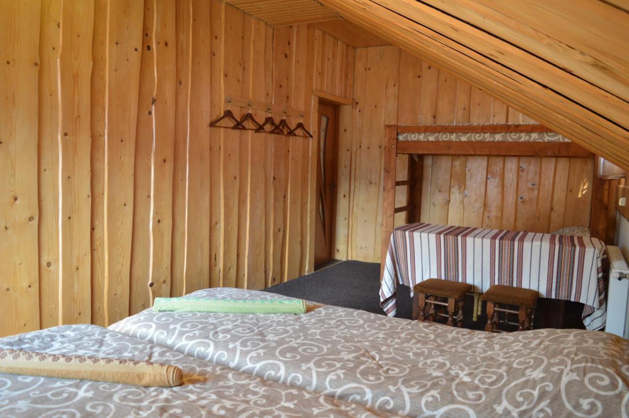 Guest House Mansarda Yaremche Exterior foto